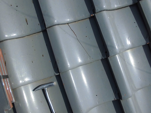 加古川市　施工前　ひび　既存瓦